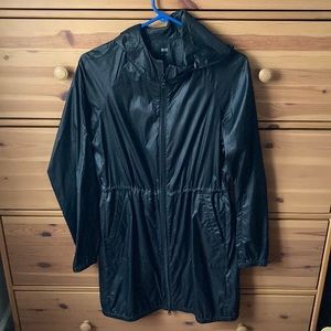 Uniqlo women’s small rain jacket—black with bungee drawstring waist